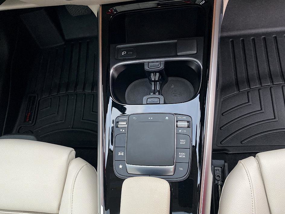 Used 2023 Mercedes-Benz GLB 250 4MATIC image 15