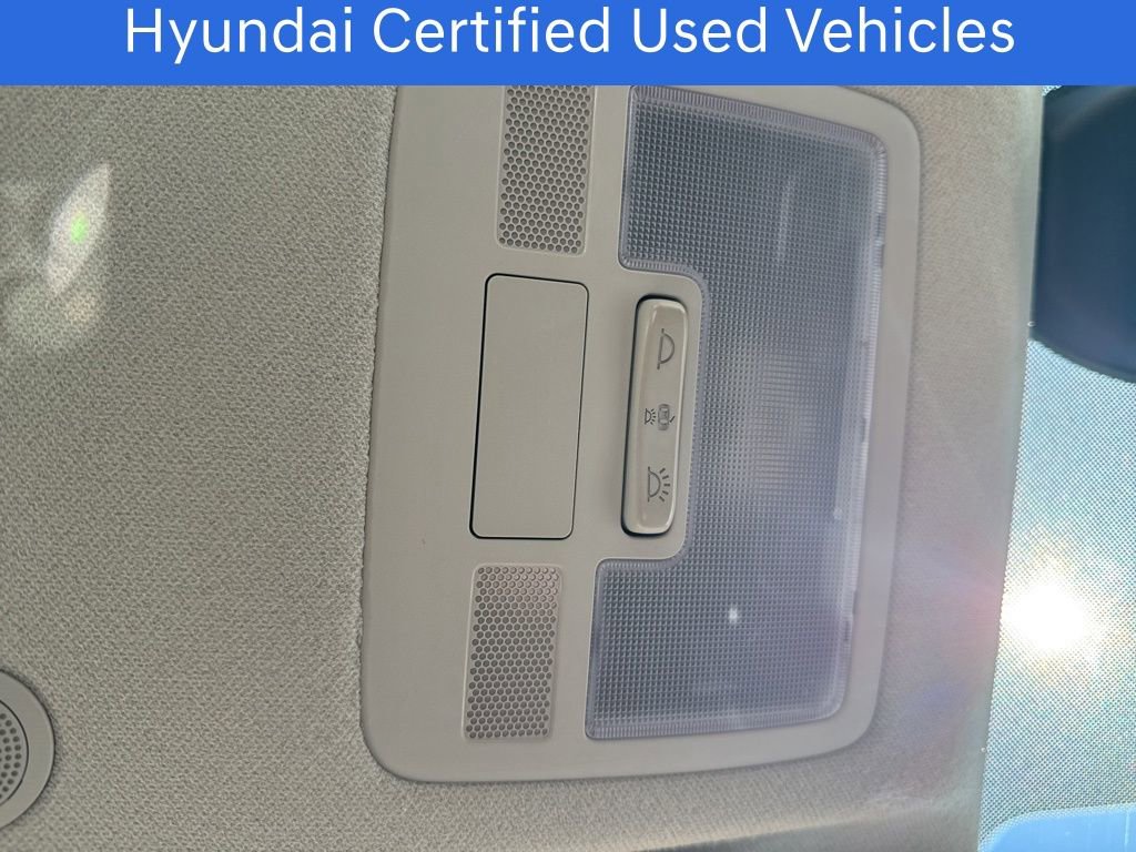Certified 2021 Hyundai Venue SEL image 34