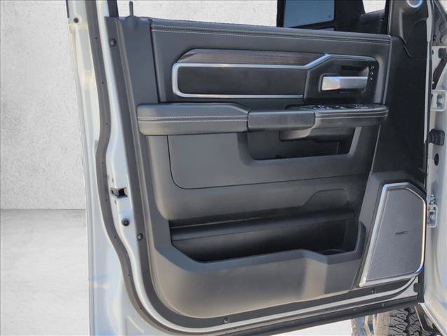 Used 2025 RAM 2500 Laramie AWD/4WD image 10