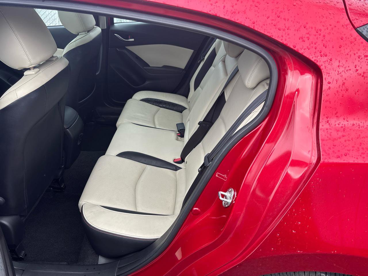 Used 2014 MAZDA MAZDA3 s Grand Touring image 7