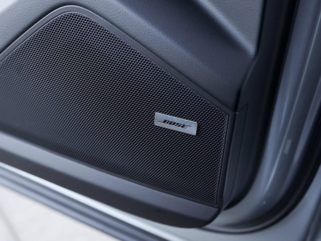 Certified 2026 Porsche Cayenne AWD/4WD image 29