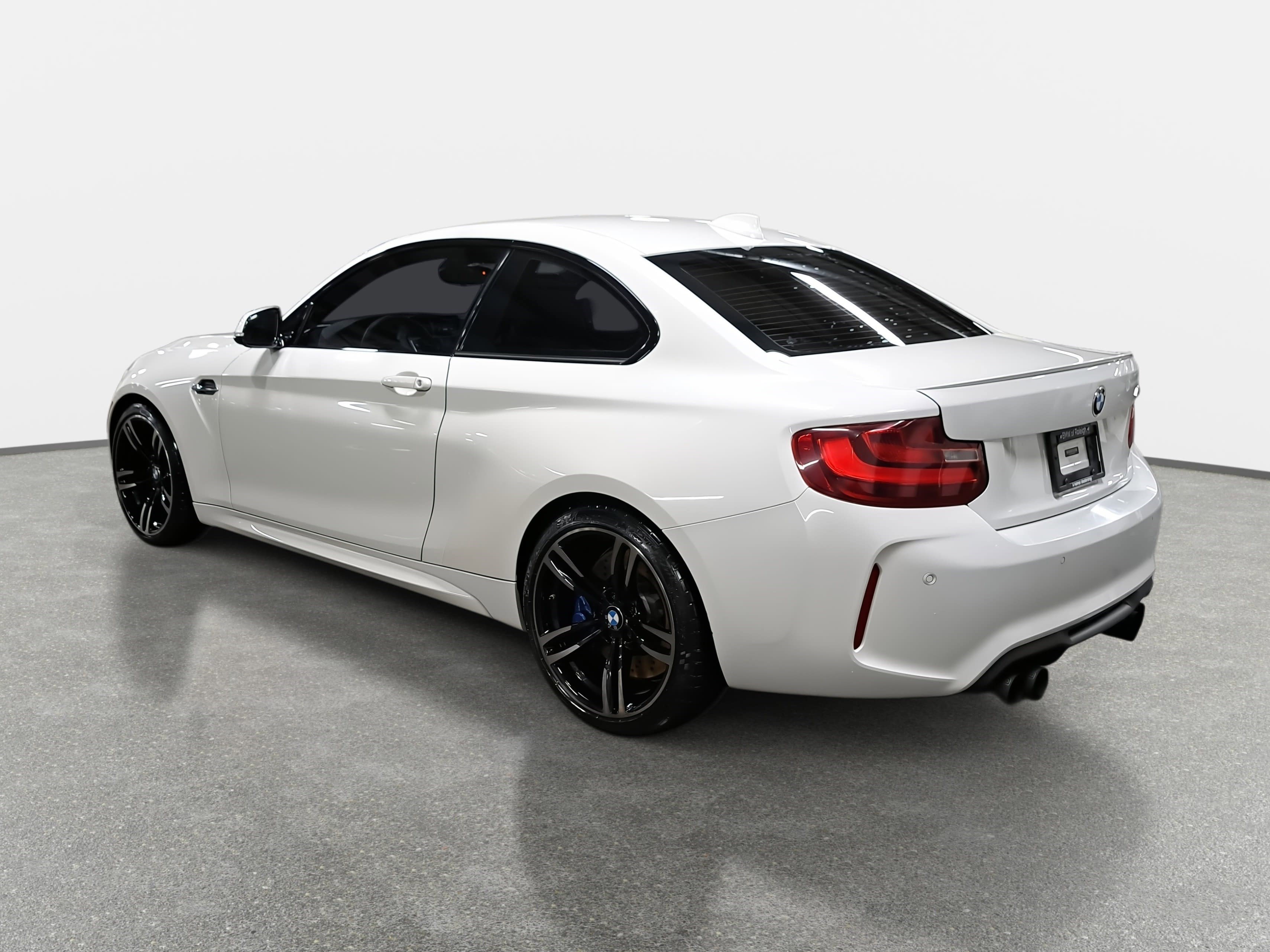 Used 2017 BMW M2 image 7