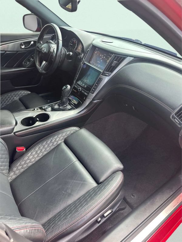 Used 2019 INFINITI Q50 Red Sport 400 w/ All Weather Package (L93) AWD/4WD image 9