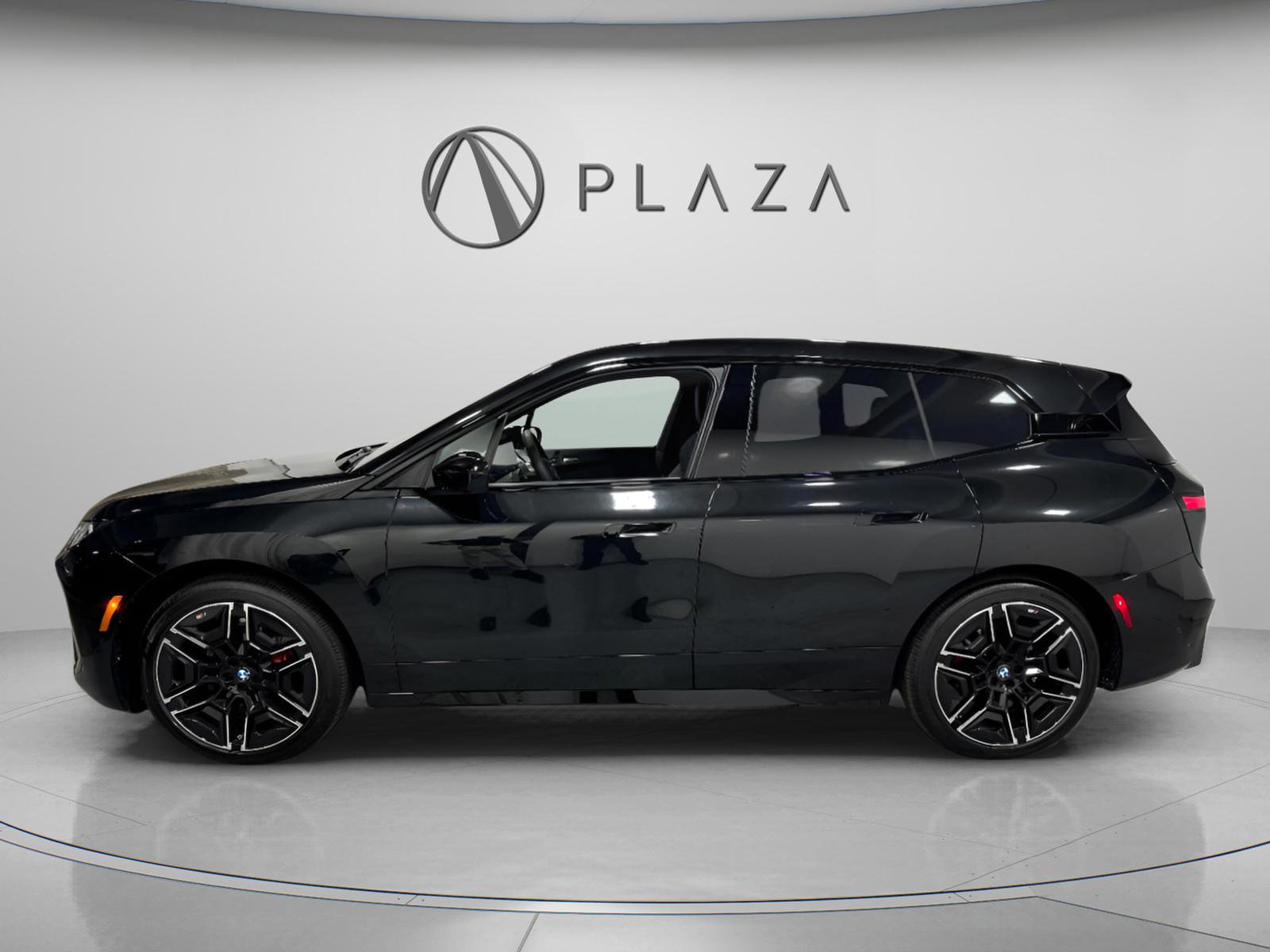 New 2026 BMW iX M70 image 3