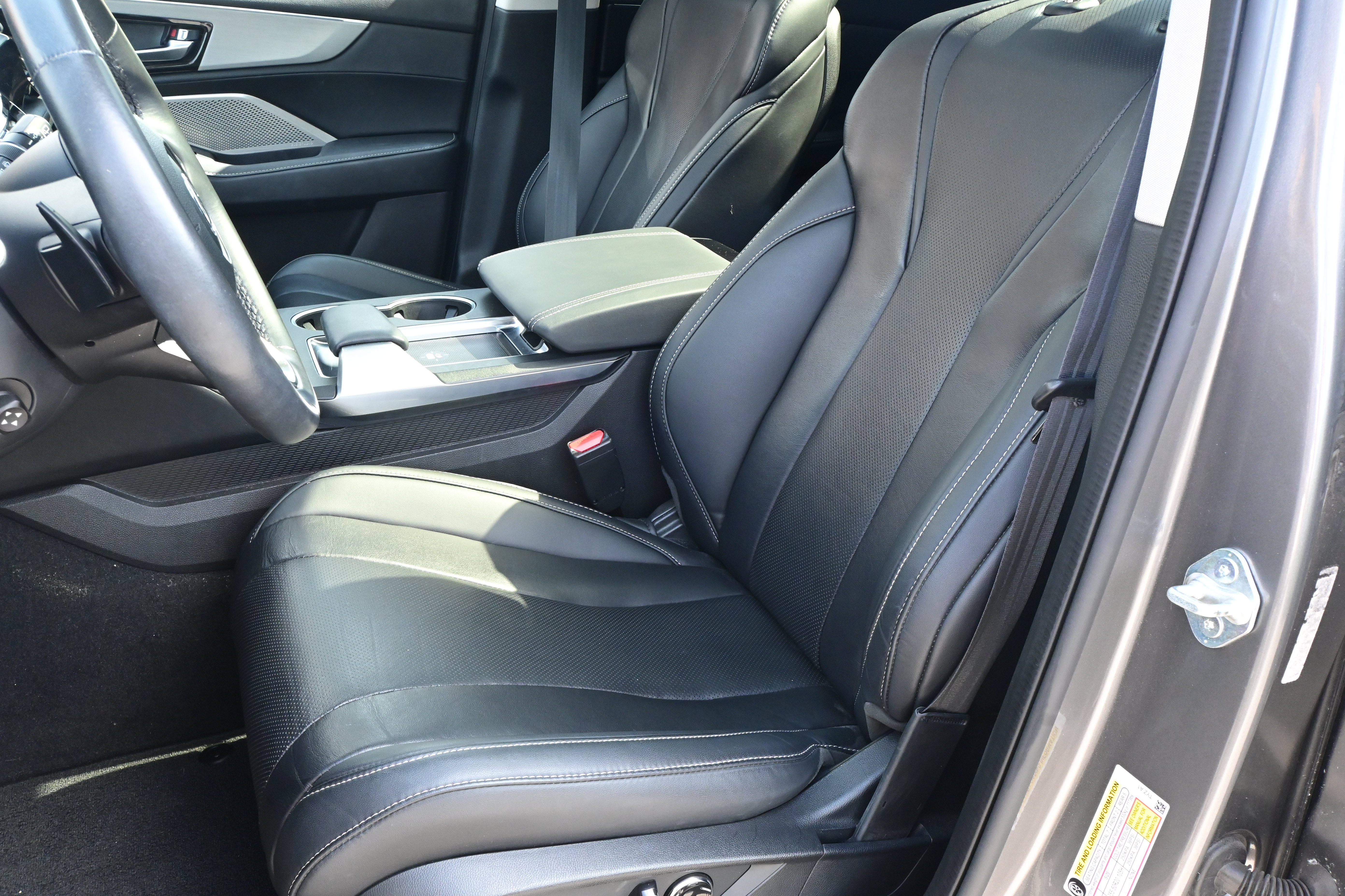 Used 2023 Acura MDX FWD w/ Technology Package image 16