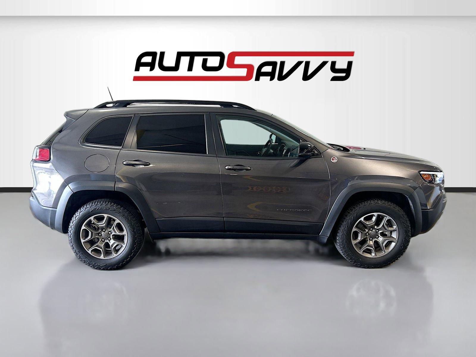 Used 2022 Jeep Cherokee Trailhawk w/ Comfort/Convenience Group image 8