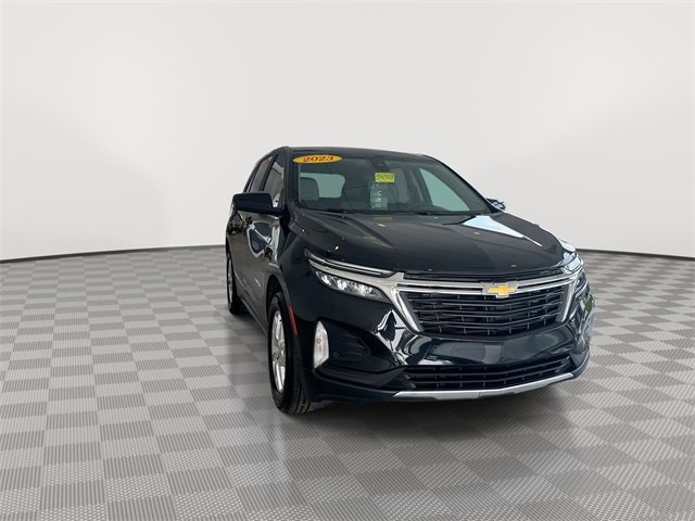 Used 2023 Chevrolet Equinox LT image 3