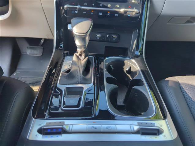Used 2024 Kia Carnival SX FWD image 15