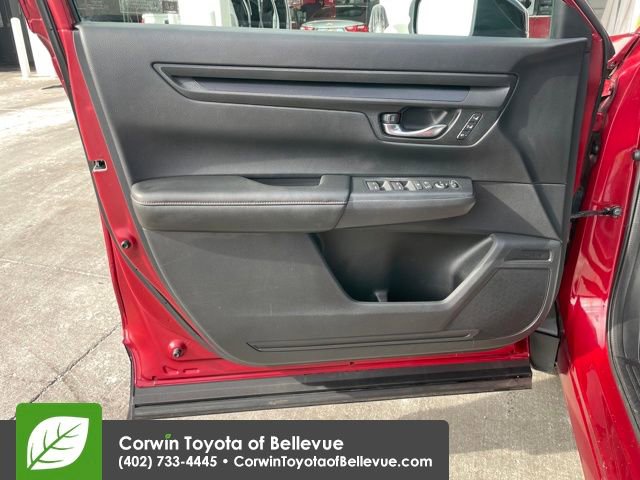 Used 2025 Honda CR-V Sport-L image 13