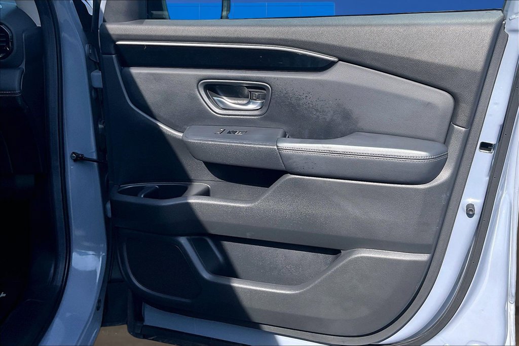 Used 2025 Honda Pilot Touring image 29