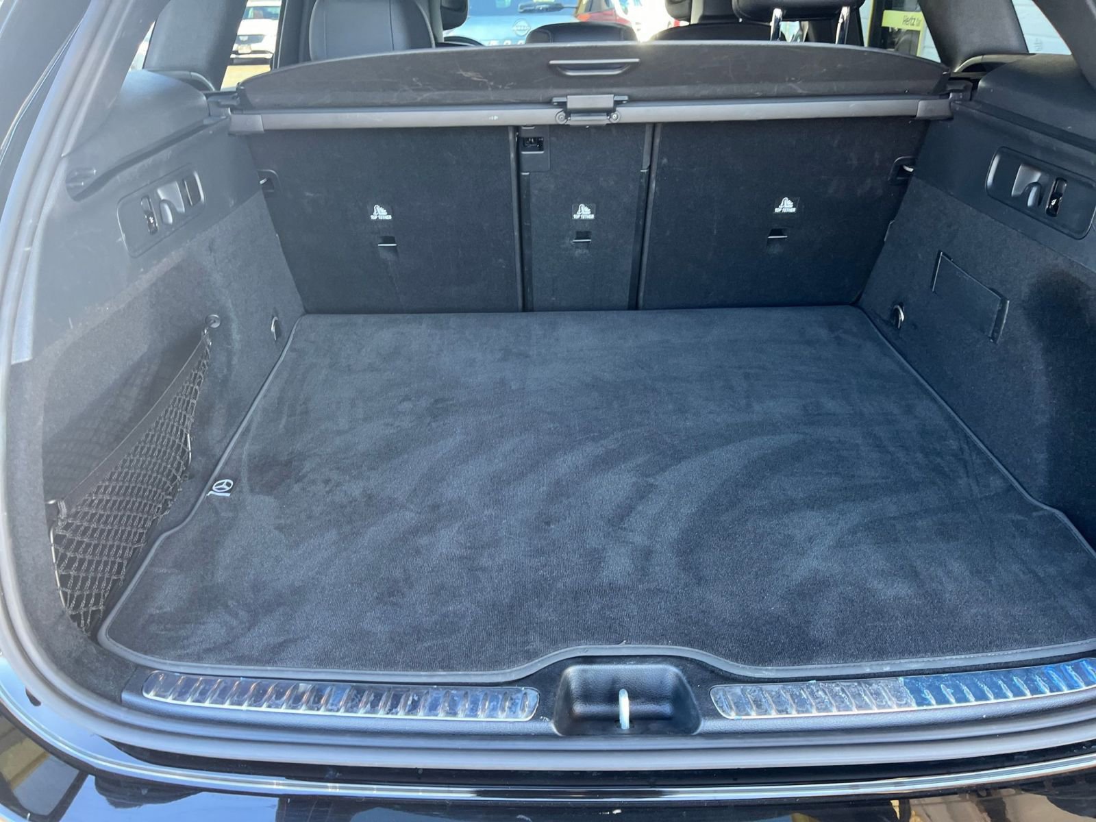 Used 2024 Mercedes-Benz GLC 300 GLC 300 image 33