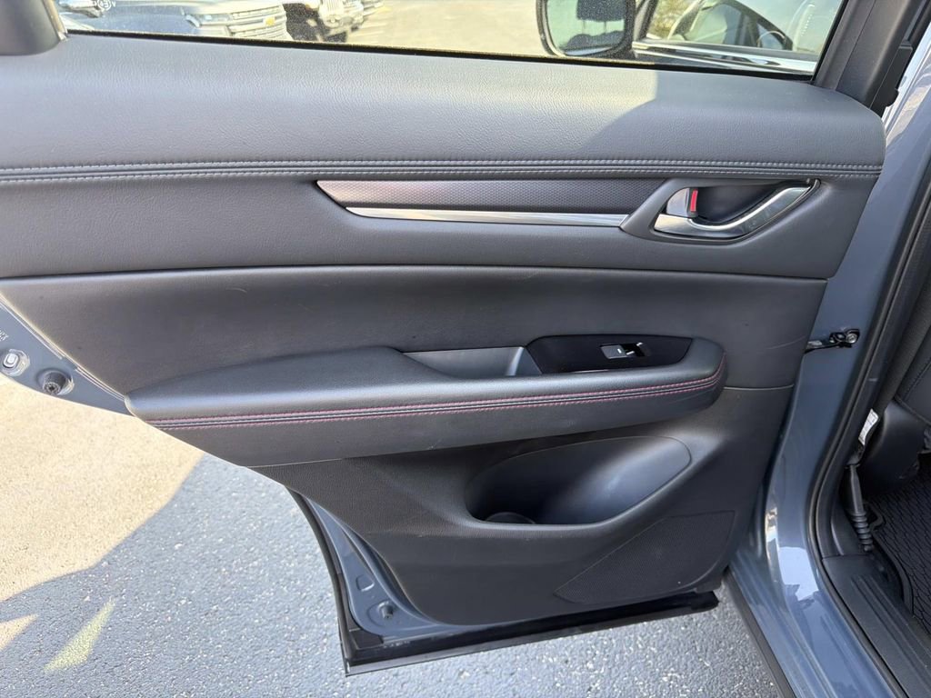 Used 2023 MAZDA CX-5 Carbon Edition image 16