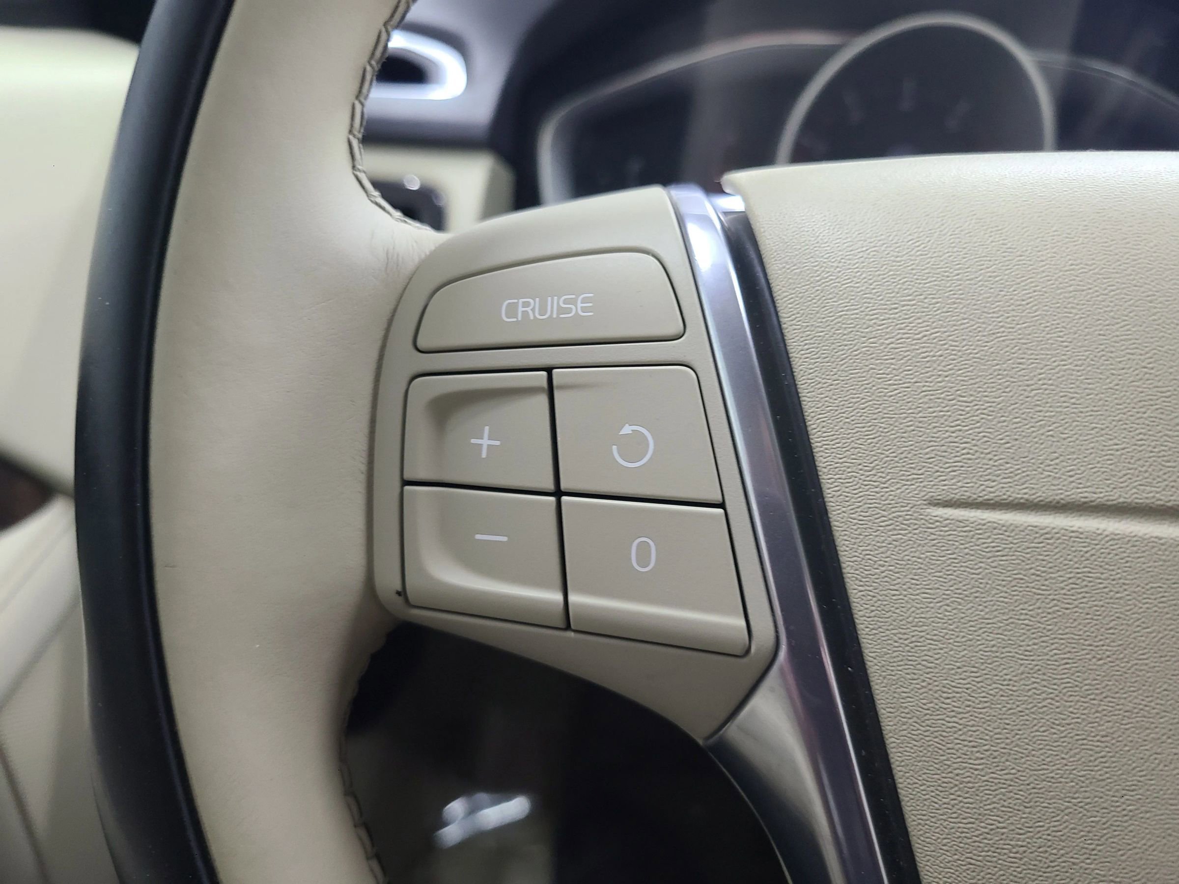 Used 2016 Volvo S80 T5 image 29