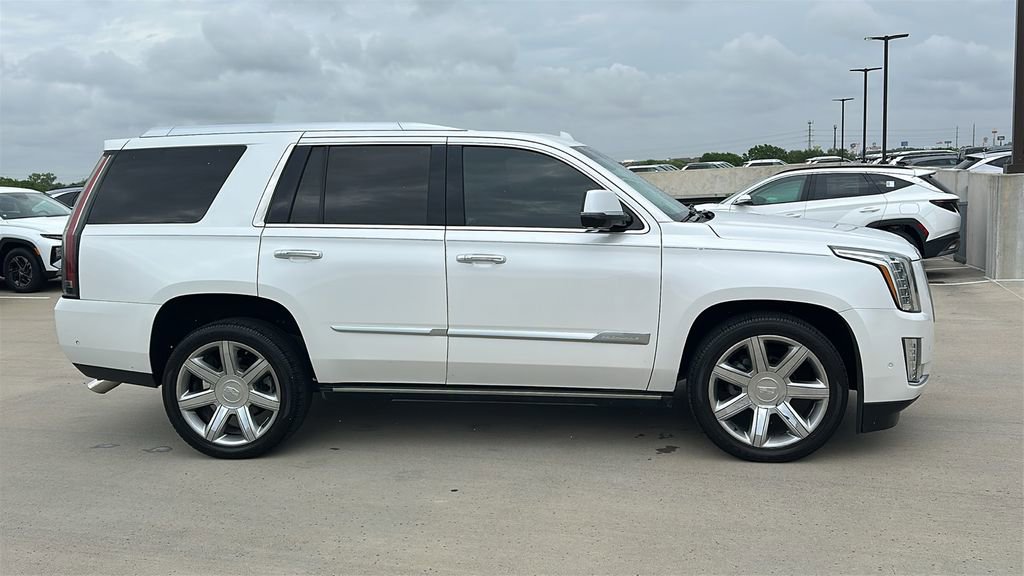 Used 2018 Cadillac Escalade Premium Luxury image 14