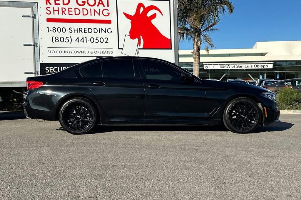 Used 2019 BMW 530e w/ M Sport Package image 2