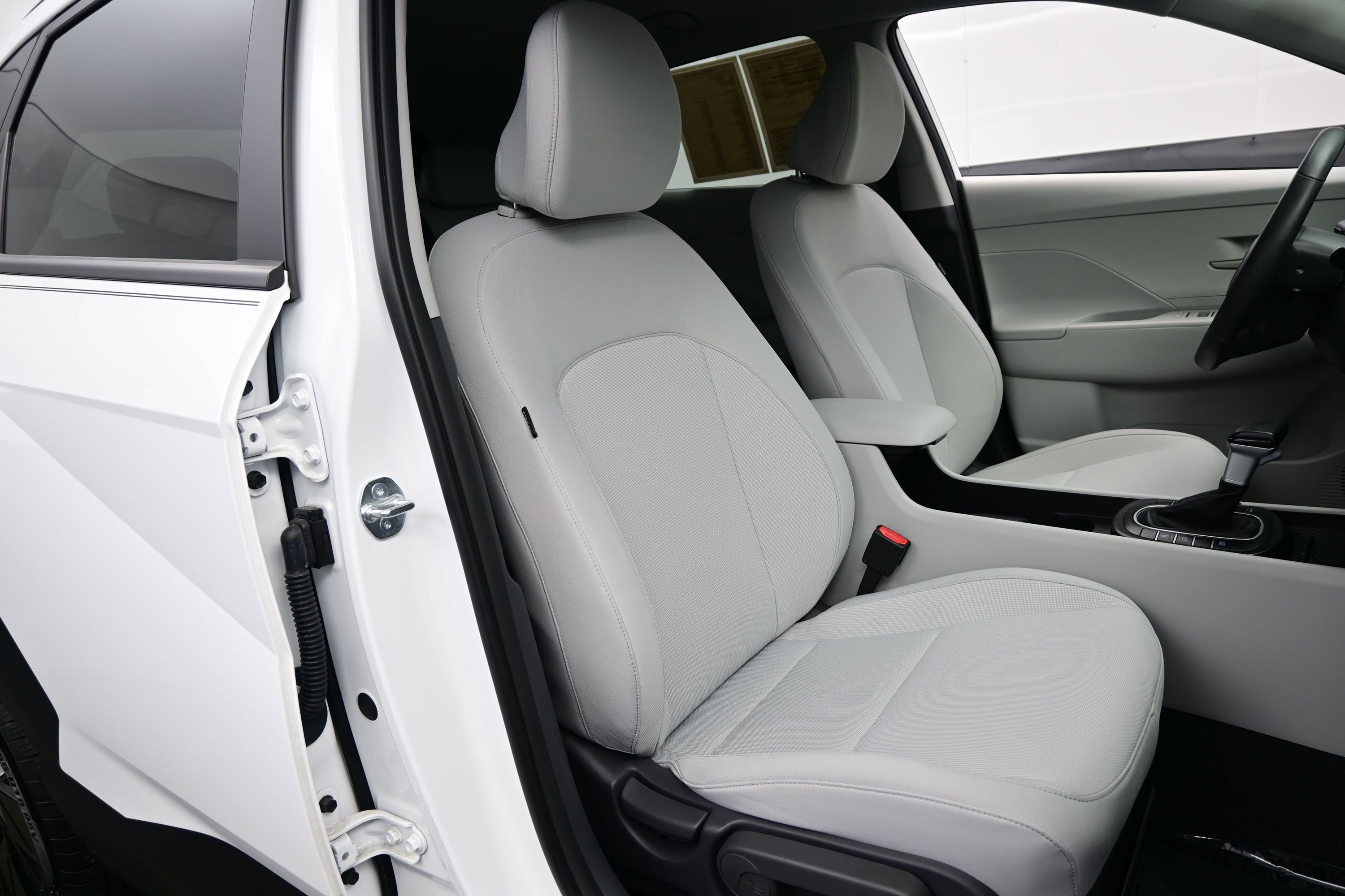 Certified 2026 Hyundai Kona SEL Sport AWD/4WD image 13