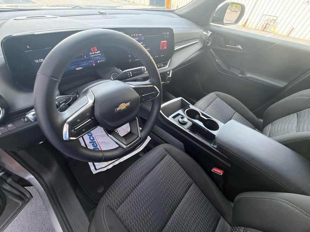 Used 2026 Chevrolet Equinox LT FWD image 21