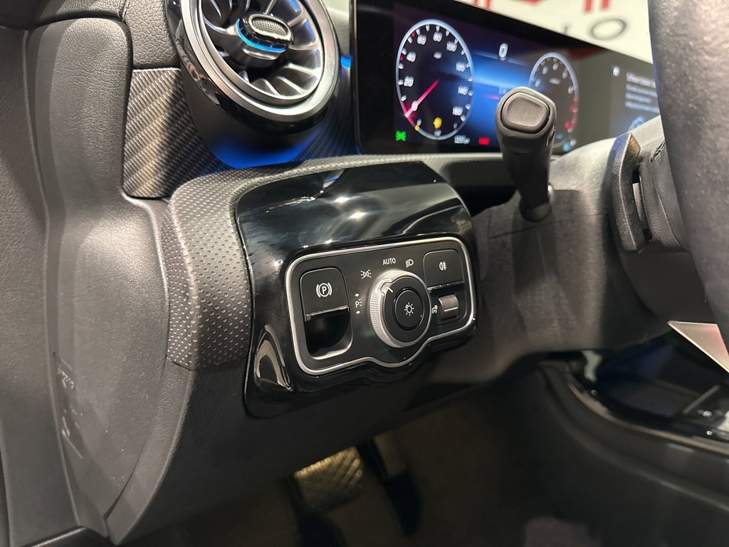 Used 2024 Mercedes-Benz CLA 250 4MATIC image 14