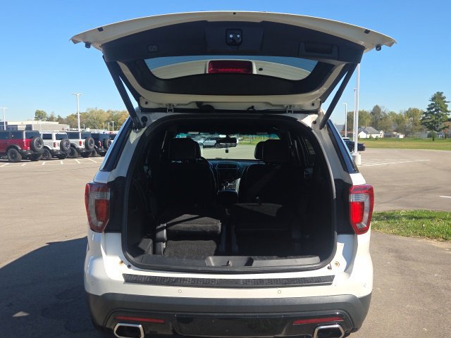 Used 2016 Ford Explorer Sport AWD/4WD image 9