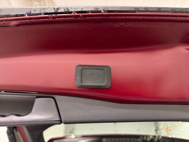 Used 2025 Toyota RAV4 XLE Premium image 8