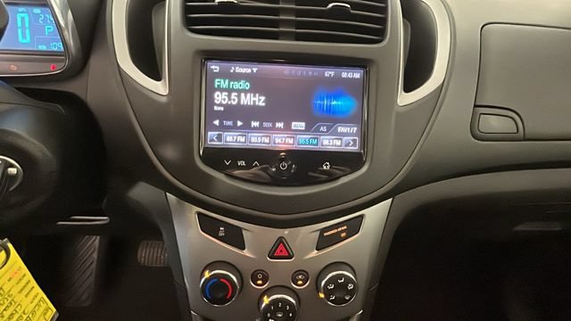 Used 2016 Chevrolet Trax LT FWD image 23