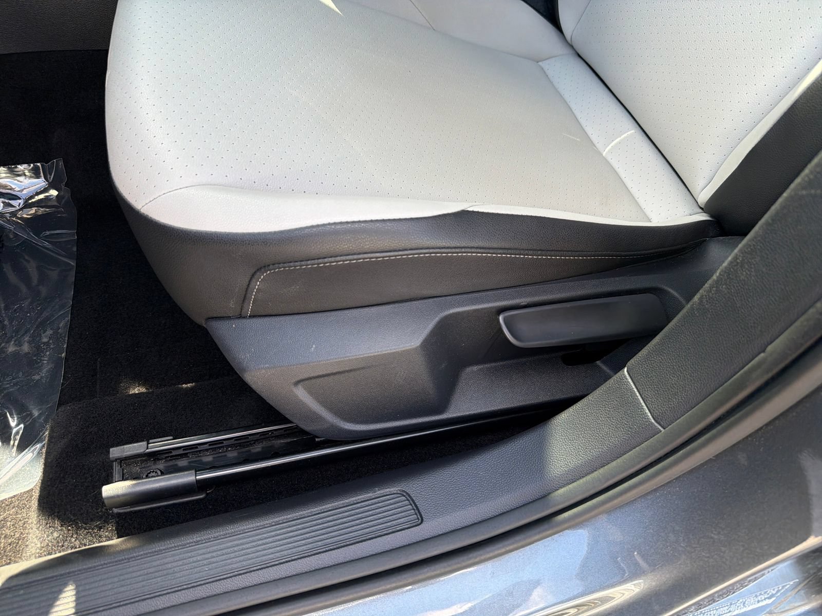 Used 2020 Volkswagen Jetta R-Line w/ R-Line Cold Weather Package FWD image 35
