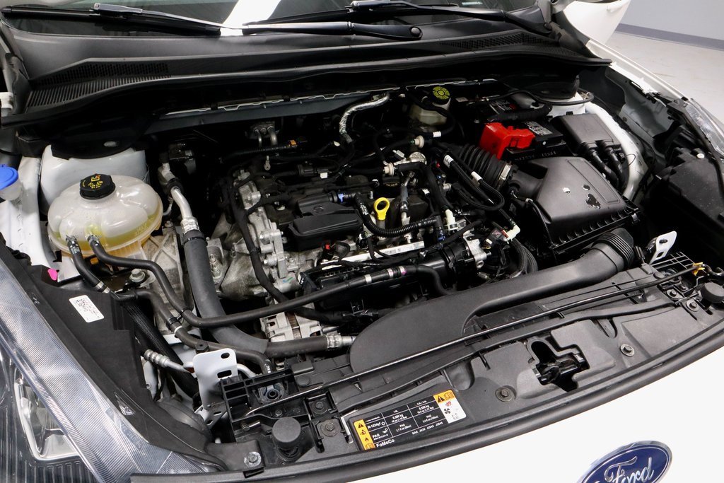 Certified 2022 Ford Escape SE w/ SE Sport Appearance Package image 16