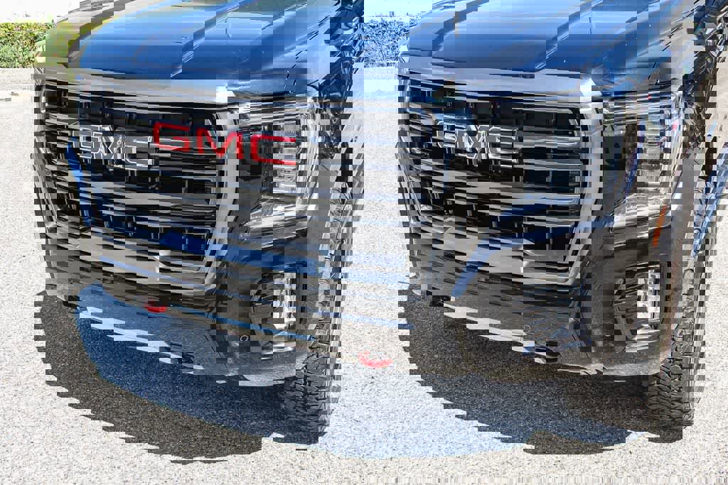 Used 2021 GMC Yukon AT4 w/ Rear Media and Nav Package image 8