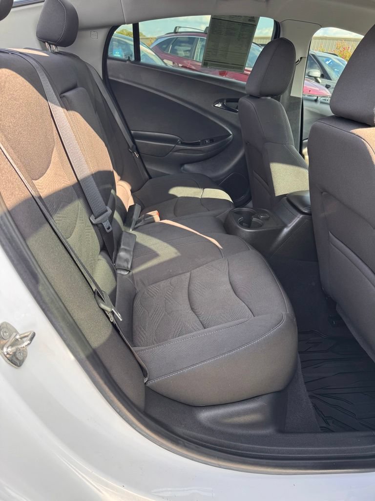 Used 2019 Chevrolet Volt LT w/ Comfort Package FWD image 12