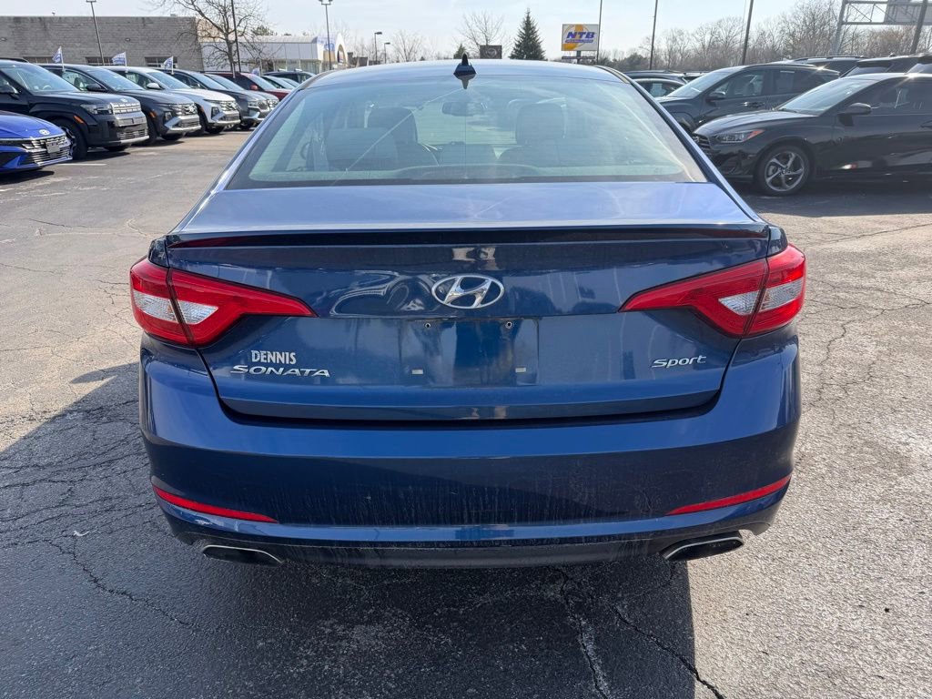 Used 2017 Hyundai Sonata Sport w/ Value Edition Package 02 image 4