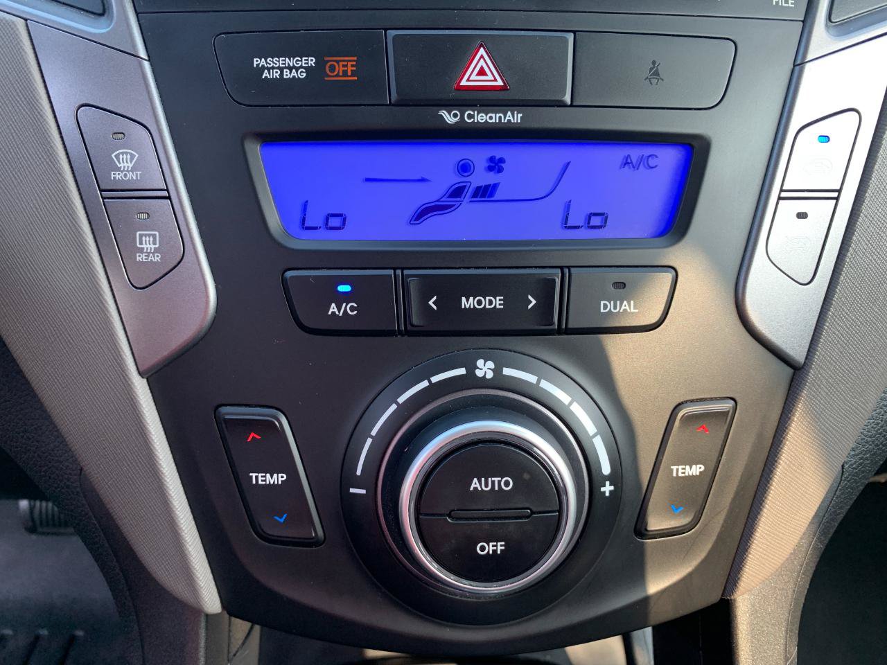 Used 2013 Hyundai Santa Fe Sport 2.0T AWD/4WD image 25