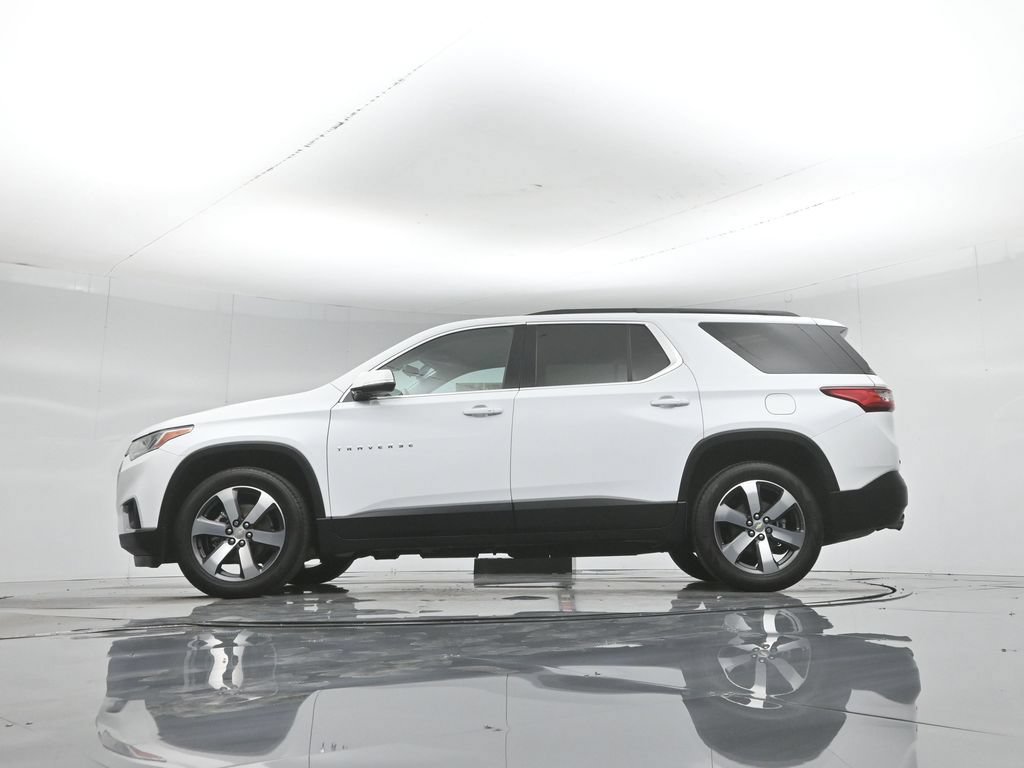 Used 2020 Chevrolet Traverse LT w/ LT Premium Package FWD image 7