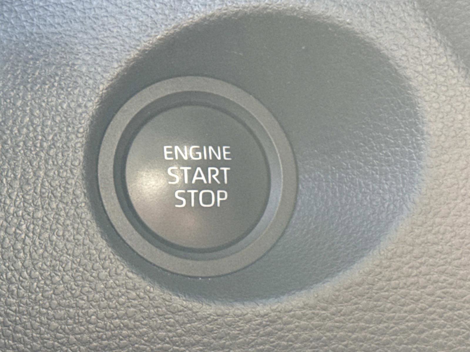 Used 2024 Toyota Corolla Cross LE image 15