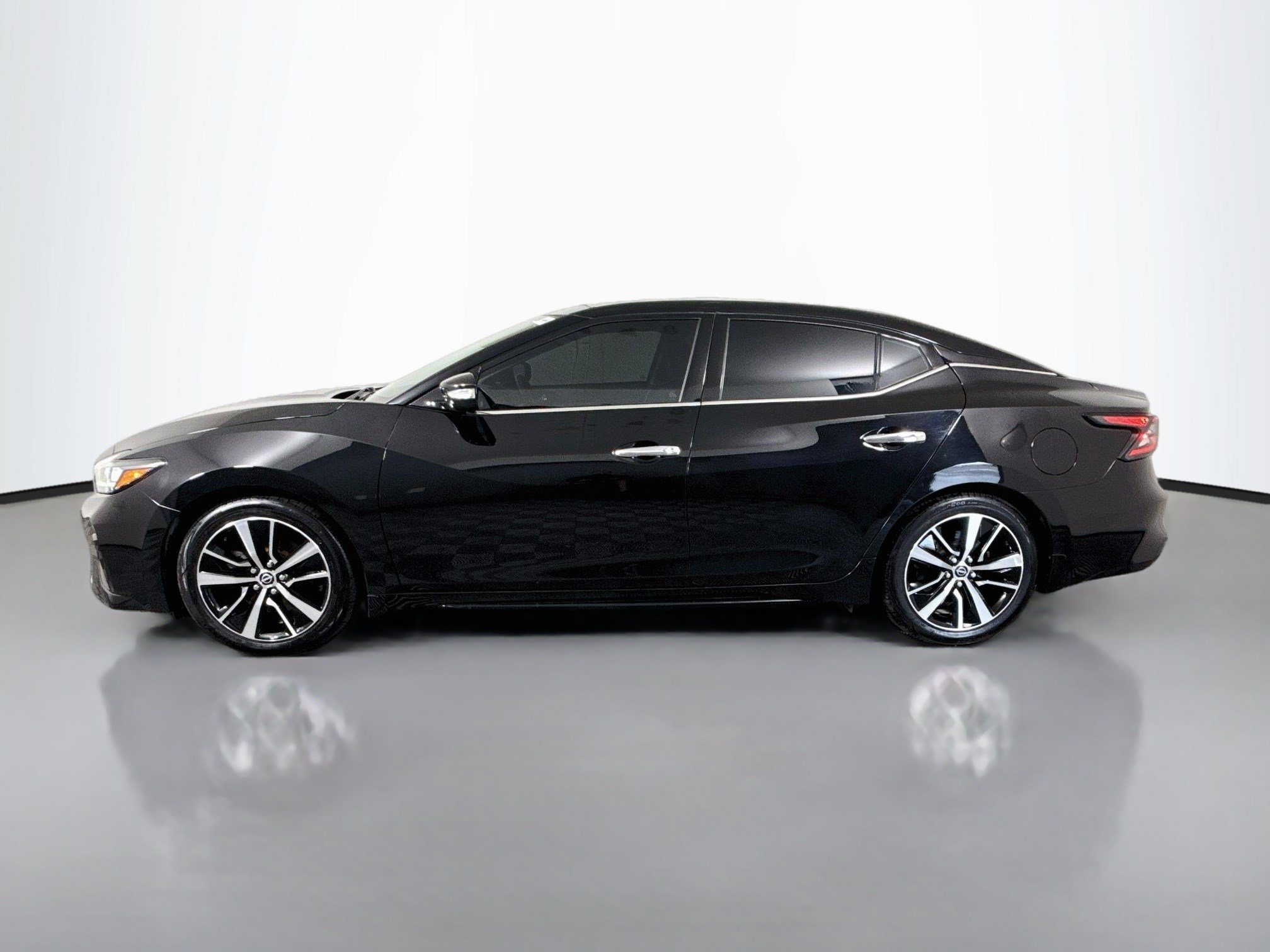 Used 2023 Nissan Maxima SL FWD image 6