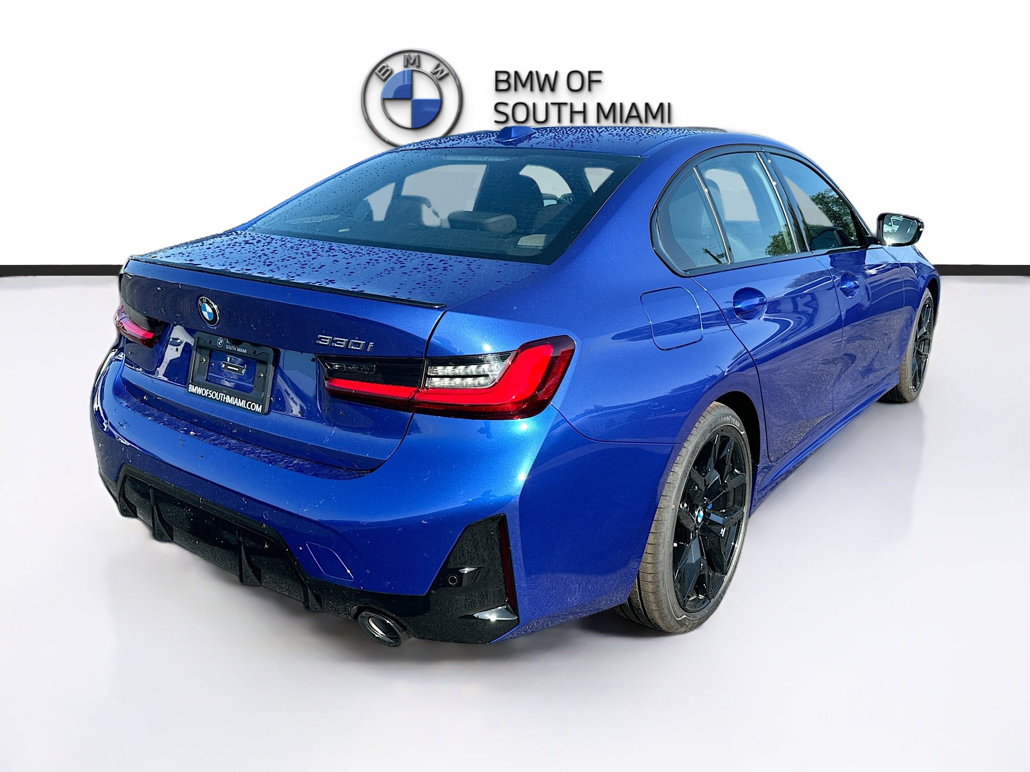 New 2026 BMW 330i Sedan w/ M Sport Package RWD image 6