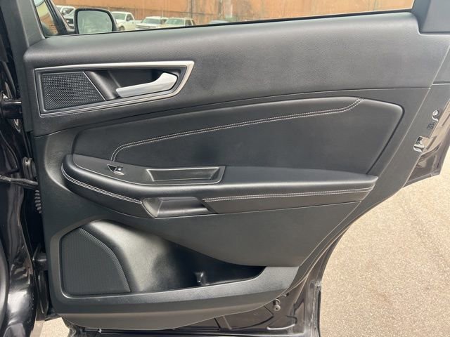 Certified 2023 Ford Edge Titanium w/ Class II Trailer Tow Package image 13