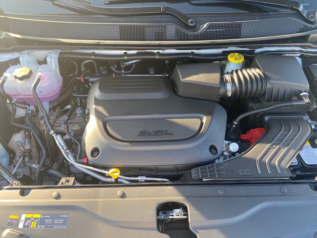 New 2026 Chrysler Voyager LX image 9