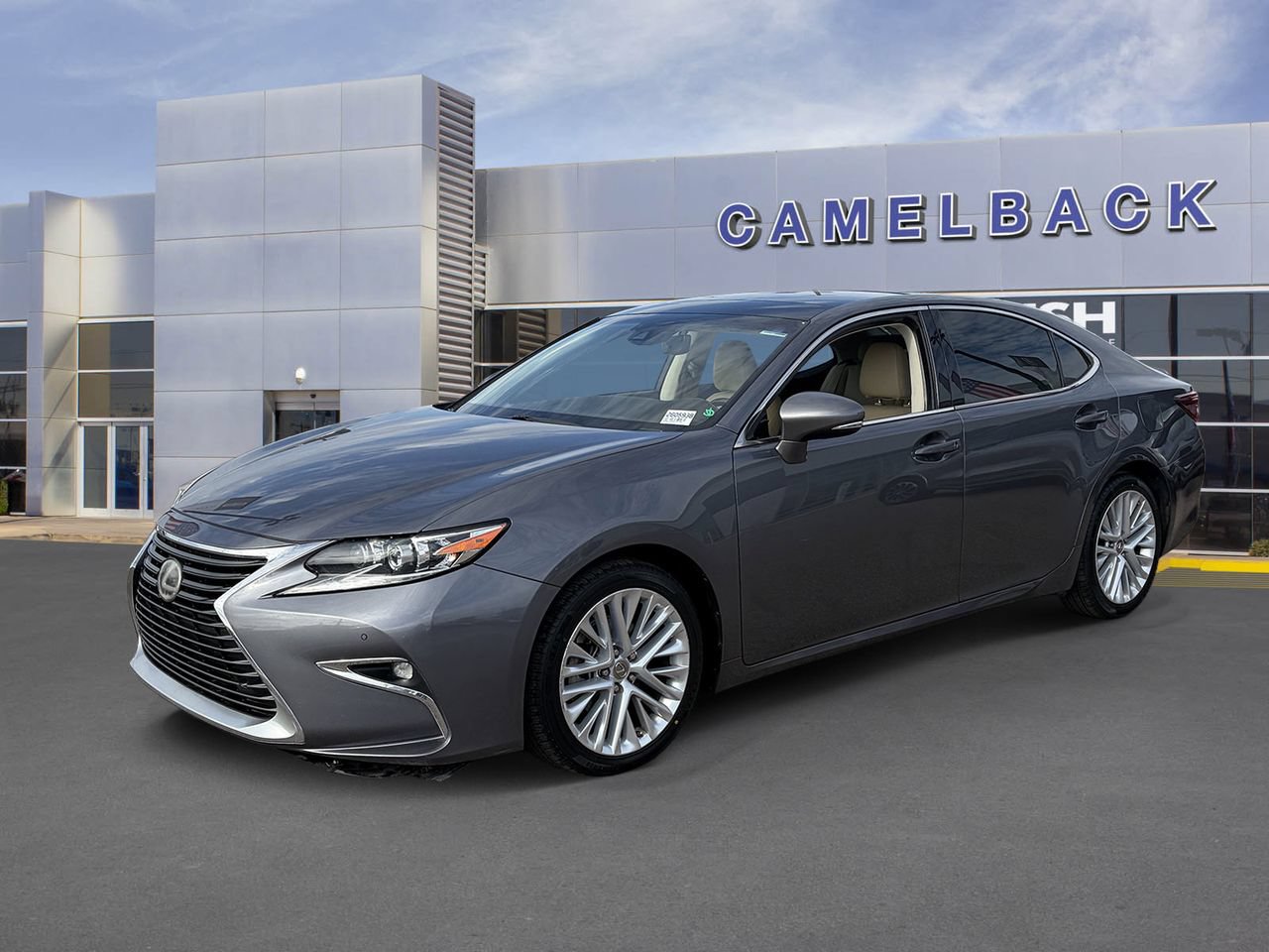 Used 2016 Lexus ES 350 w/ Luxury Package w/Wood Trim FWD image 2