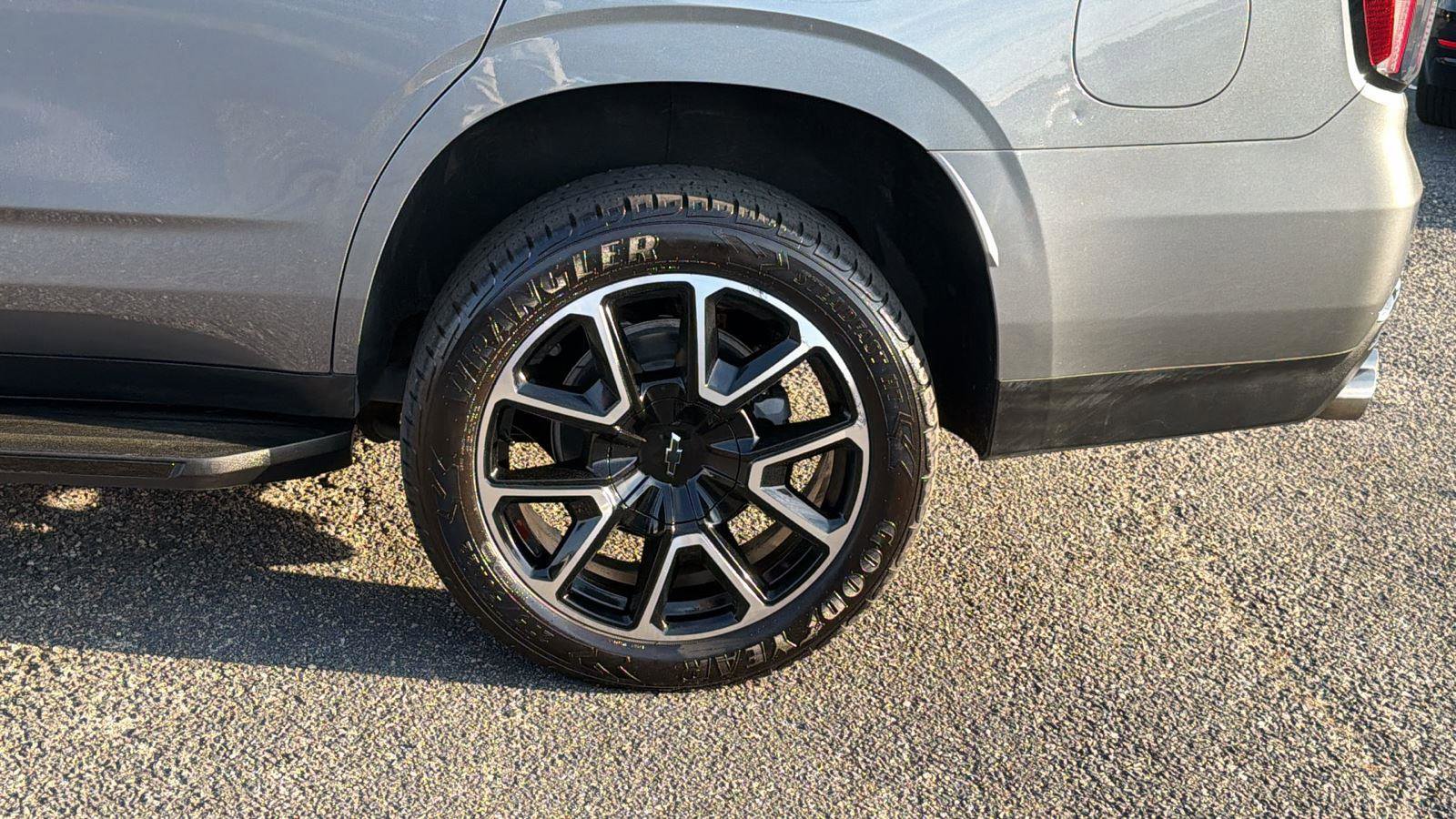 Certified 2022 Chevrolet Tahoe RST w/ Sport Performance Package image 9