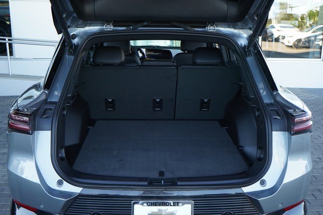 New 2025 Chevrolet Equinox EV LT image 8