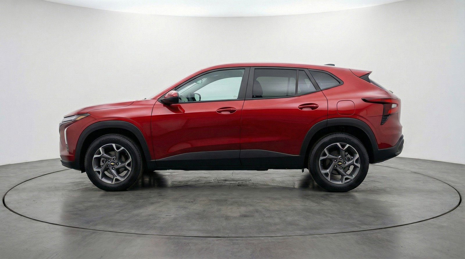 Used 2025 Chevrolet Trax LT w/ LT Convenience Package image 5