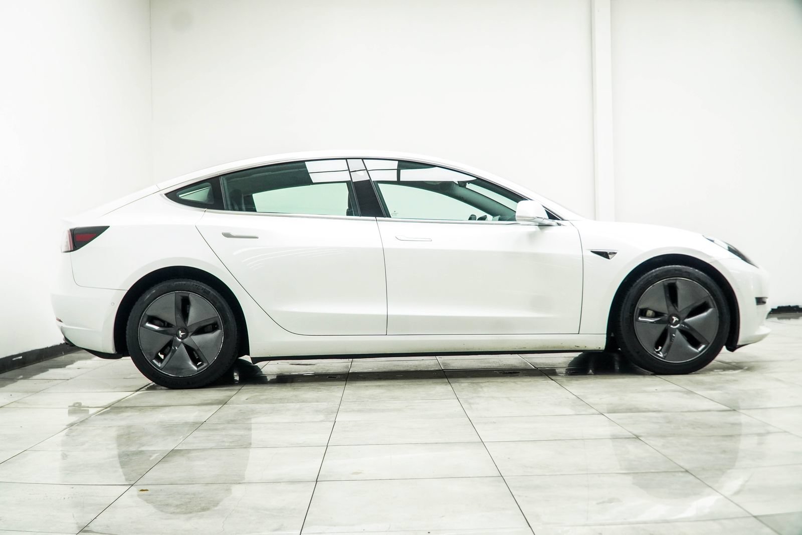 Used 2019 Tesla Model 3 Long Range AWD/4WD image 7