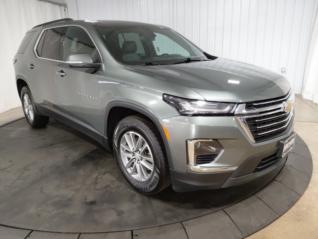 Used 2023 Chevrolet Traverse LT w/ LPO, Floor Liner Package image 11