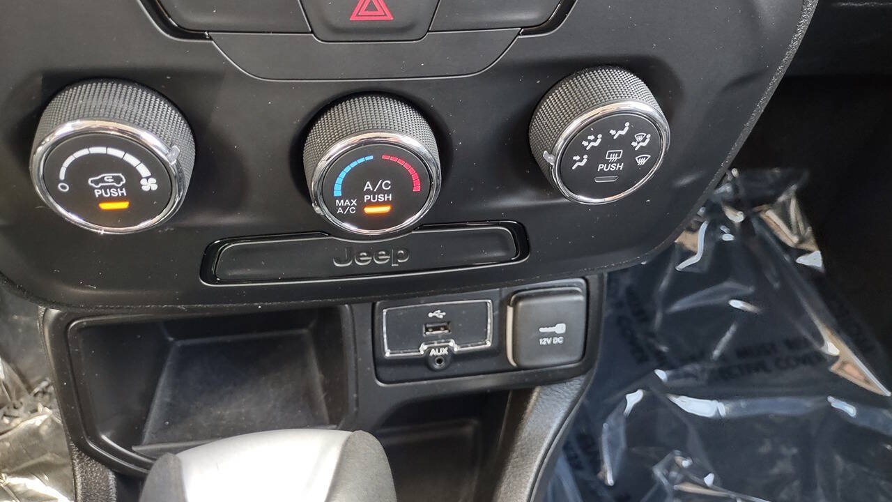 Used 2020 Jeep Renegade Sport w/ Sport Appearance Group FWD image 23