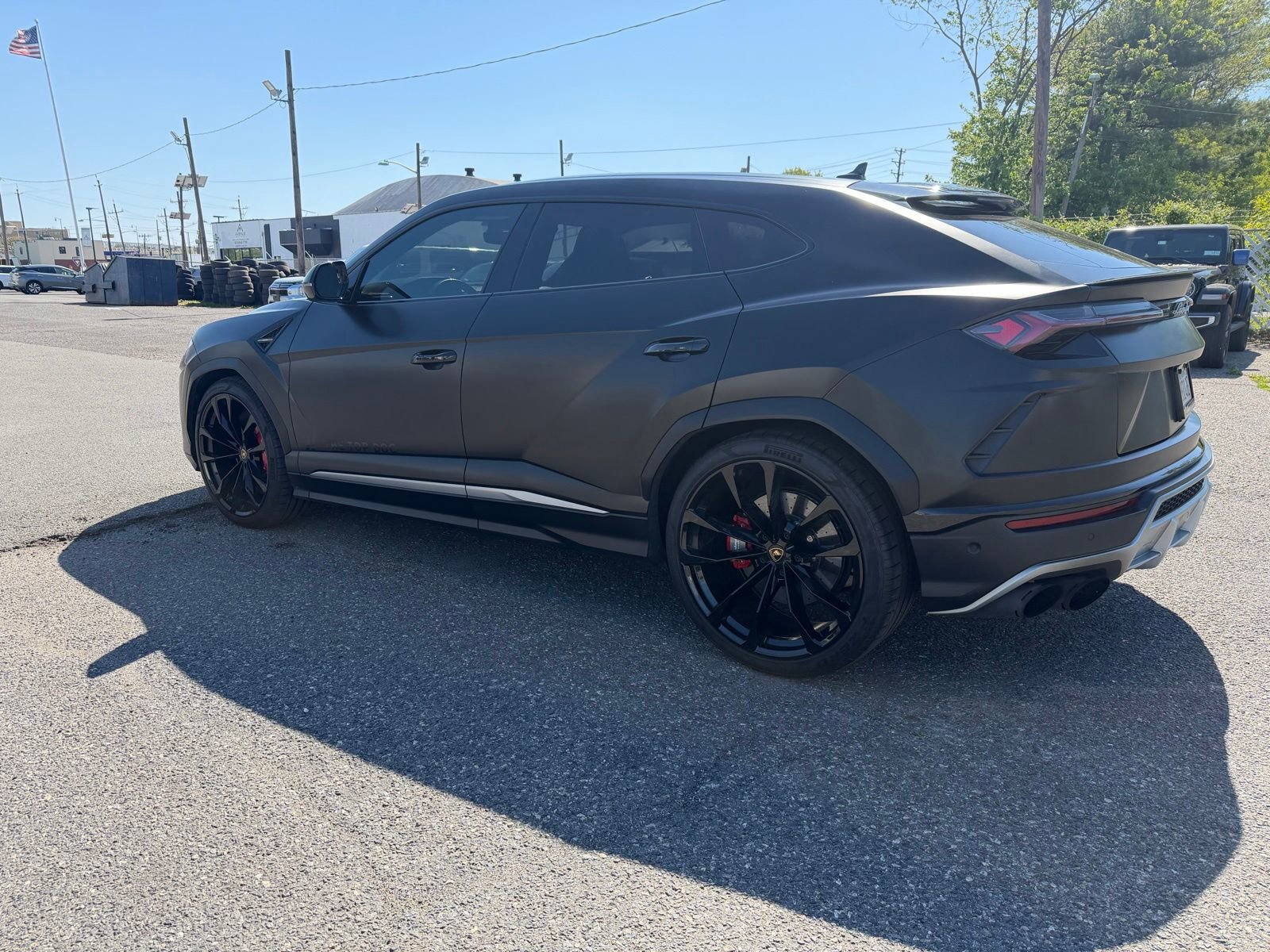 Used 2021 Lamborghini Urus AWD/4WD image 3