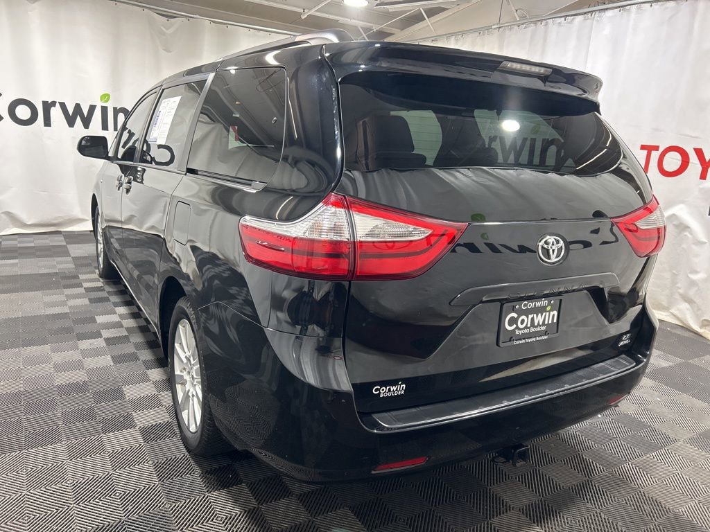 Used 2017 Toyota Sienna LE image 5