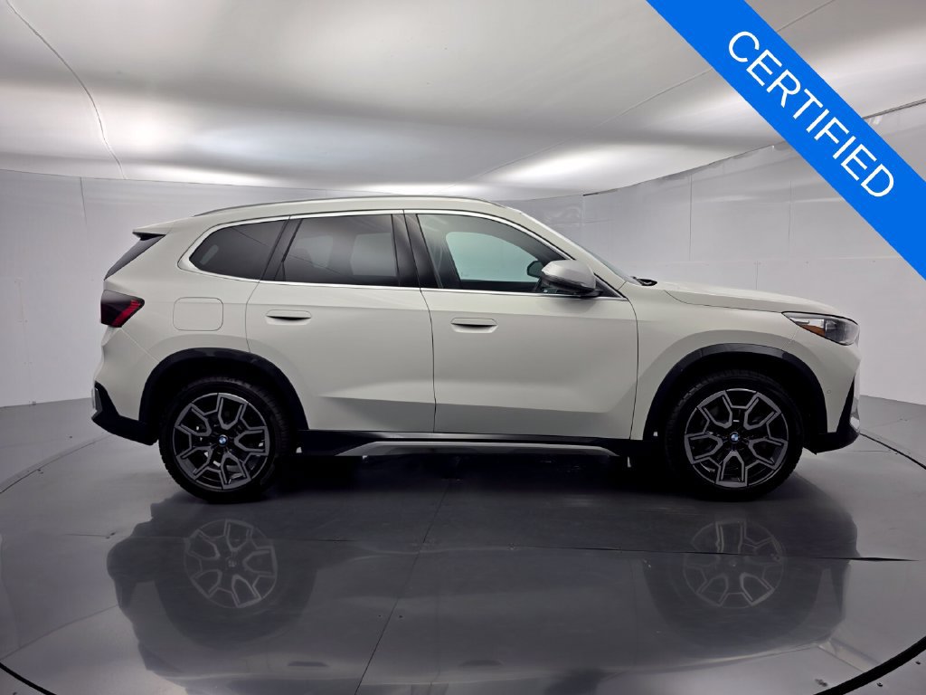 Certified 2023 BMW X1 xDrive28i w/ Premium Package AWD/4WD image 3