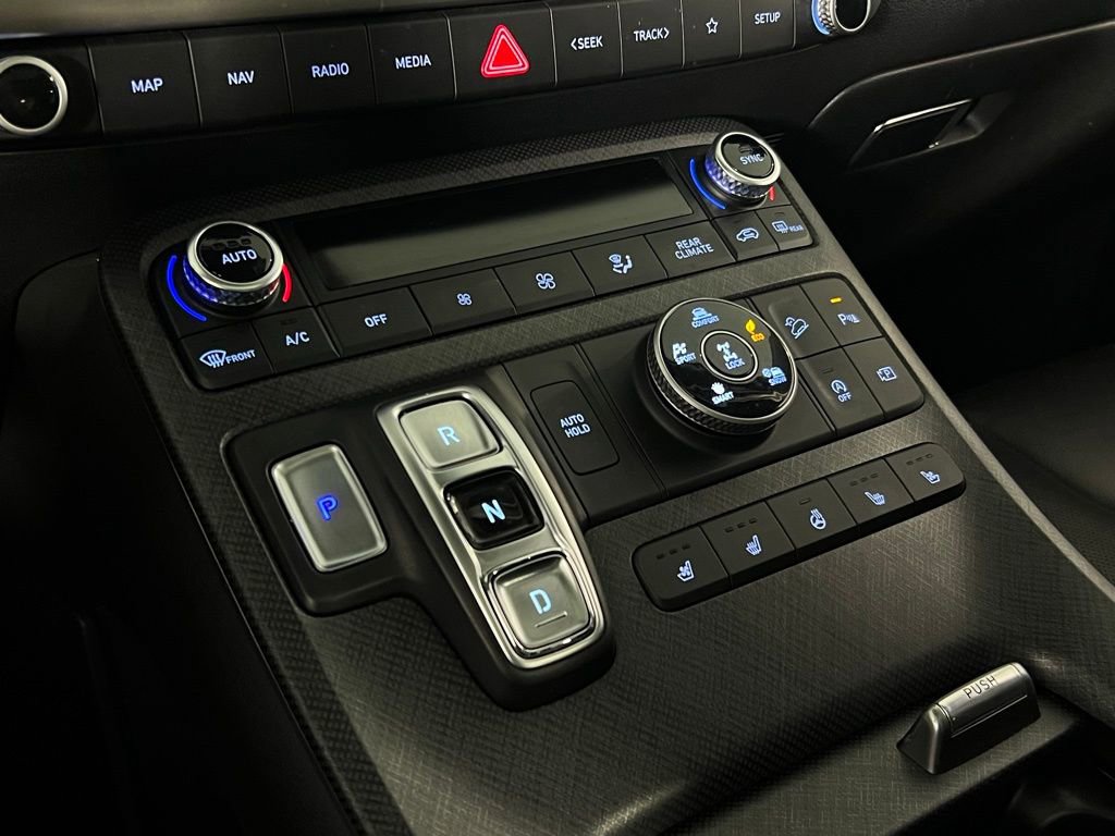 Used 2023 Hyundai Palisade Limited w/ Winter Package image 20