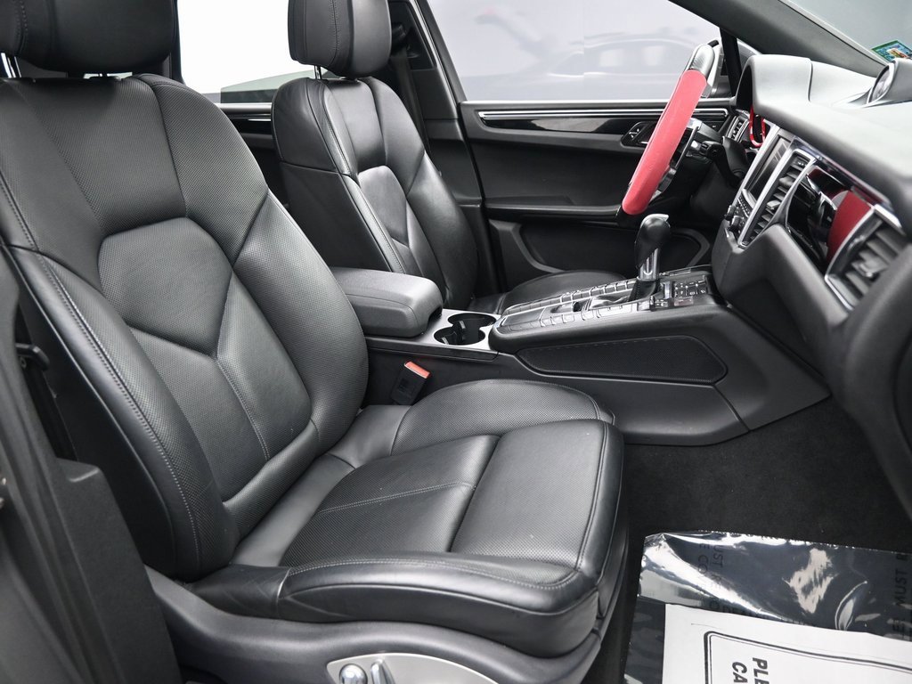 Used 2015 Porsche Macan S image 31