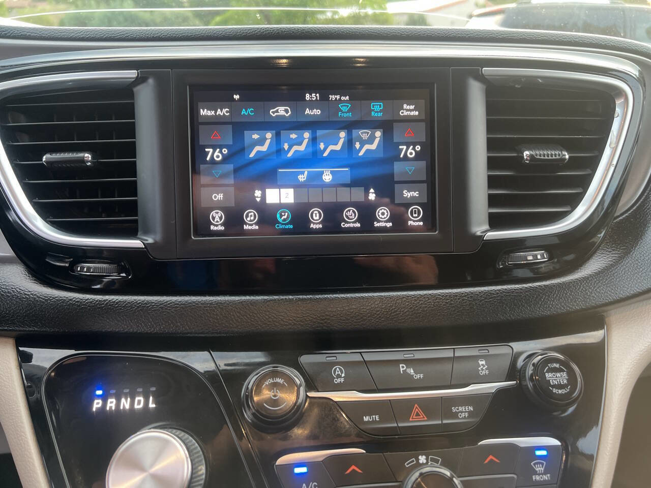 Used 2020 Chrysler Pacifica Touring-L image 26